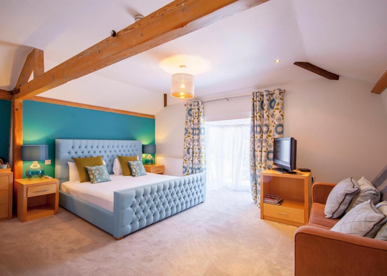 The Highworth Hotel Суиндон Экстерьер фото