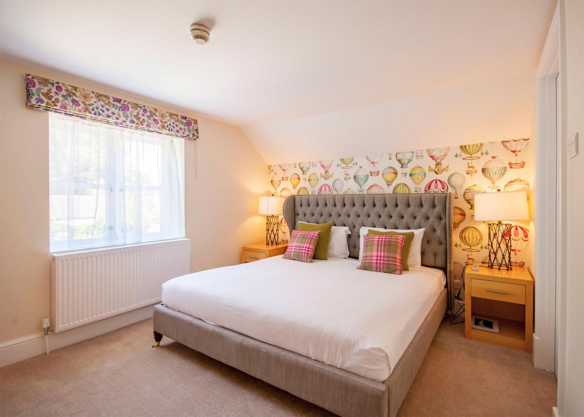The Highworth Hotel Суиндон Экстерьер фото