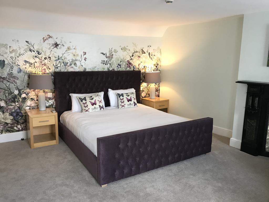The Highworth Hotel Суиндон Экстерьер фото