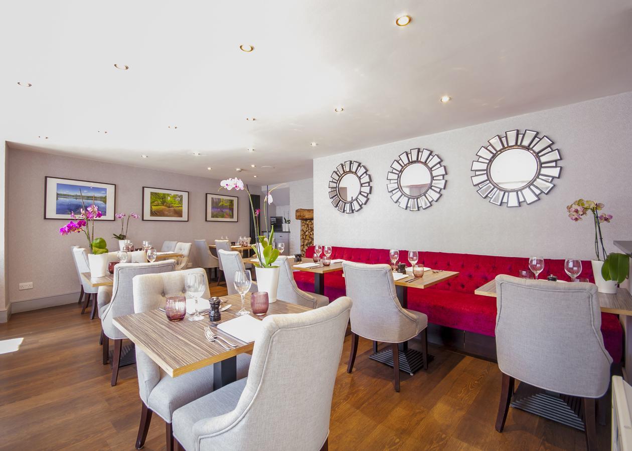 The Highworth Hotel Суиндон Экстерьер фото