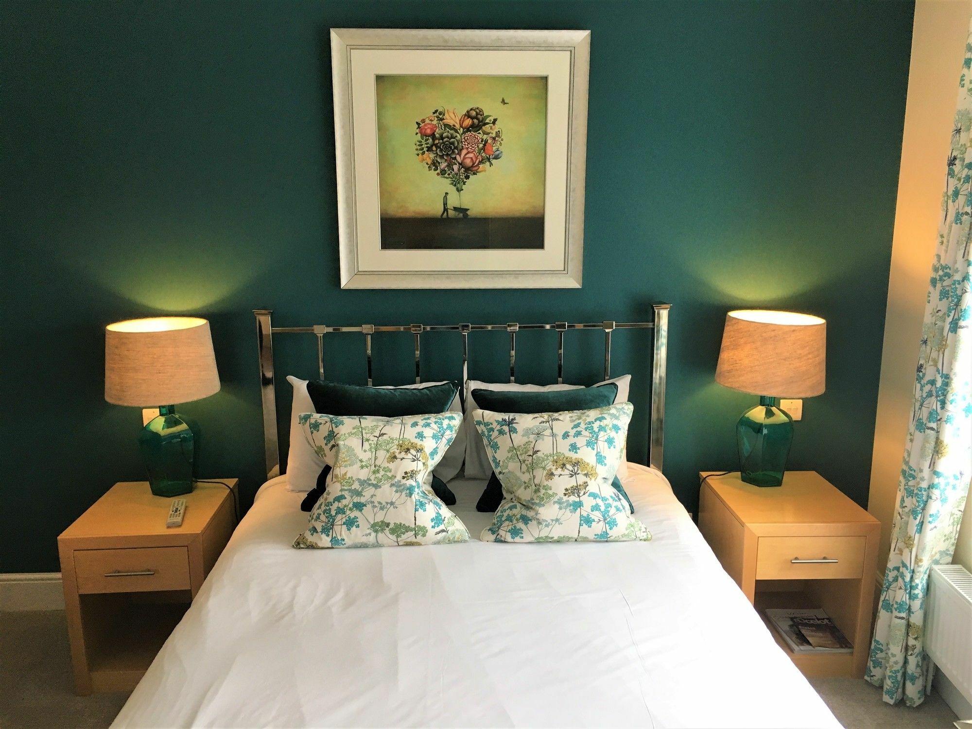 The Highworth Hotel Суиндон Экстерьер фото